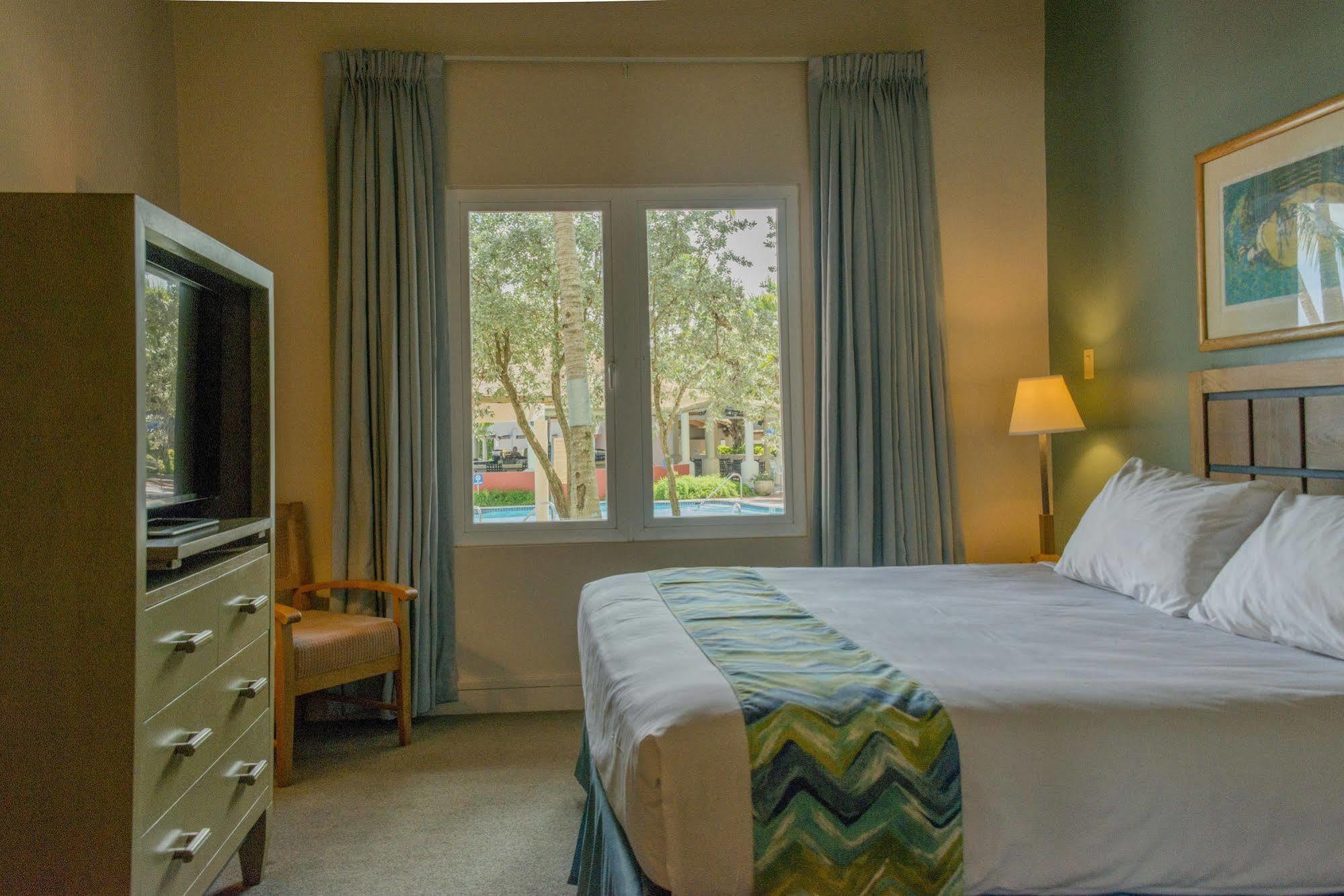 Отель Aquarius Vacation Club At Dorado Del Mar Экстерьер фото