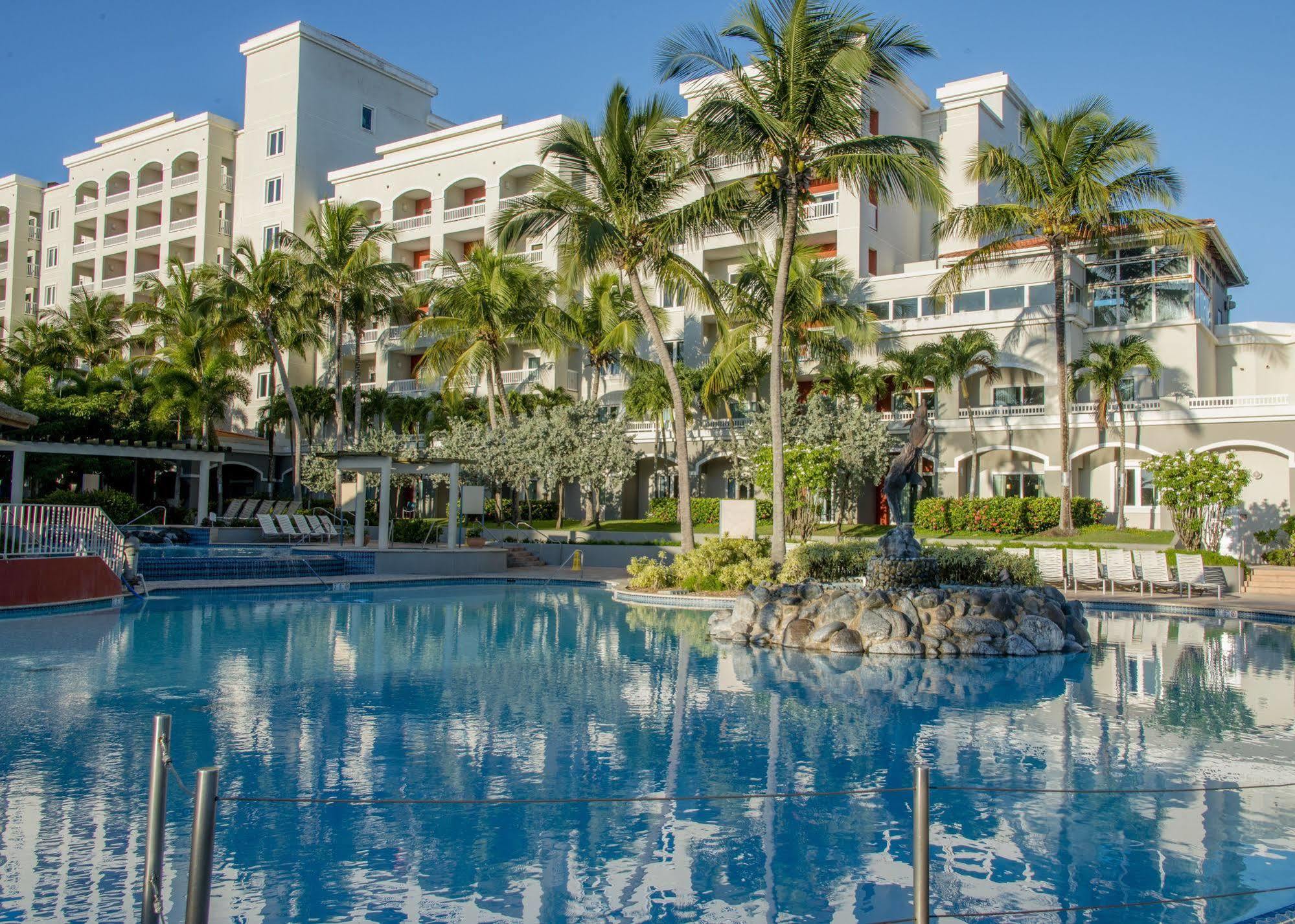 Отель Aquarius Vacation Club At Dorado Del Mar Экстерьер фото