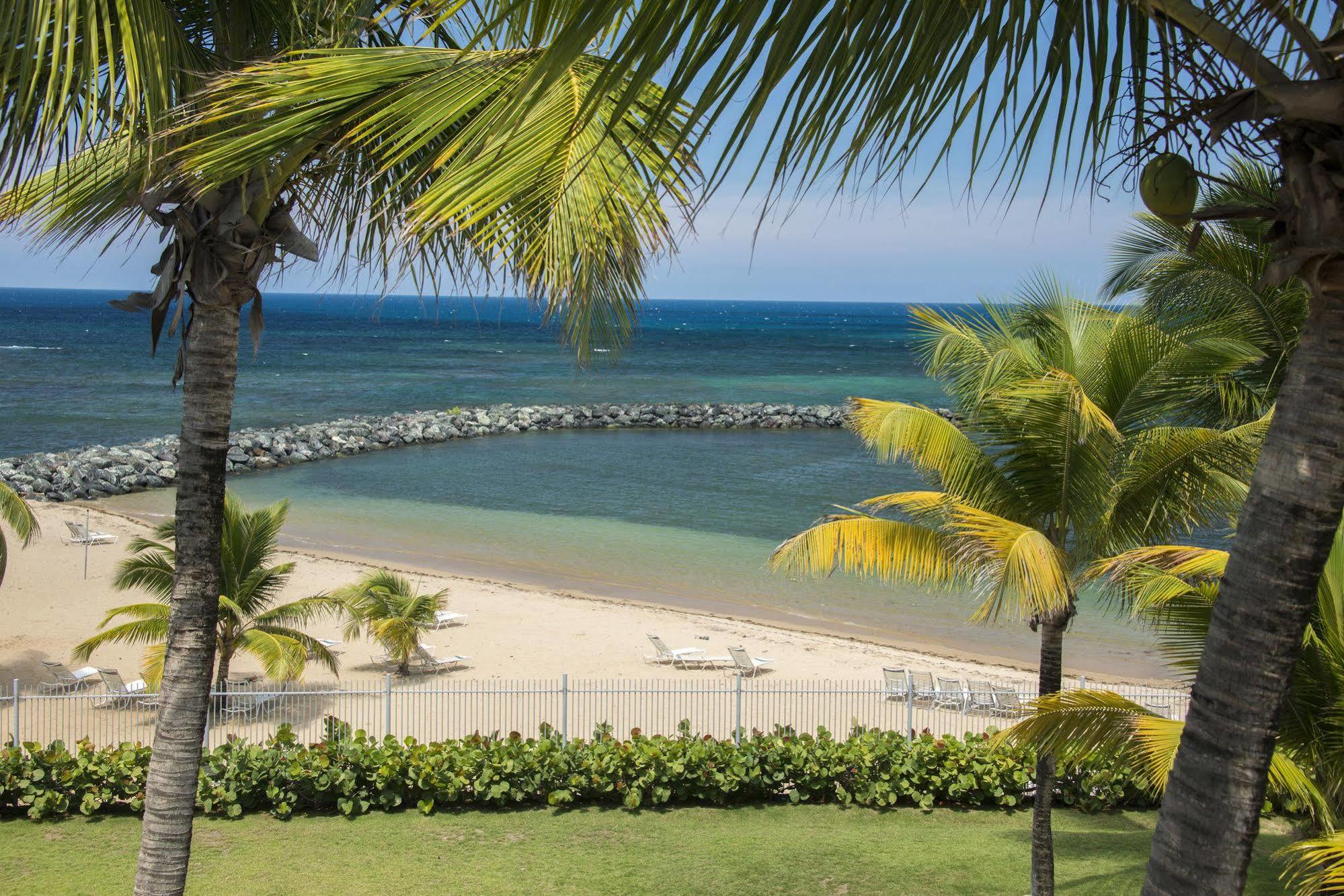 Отель Aquarius Vacation Club At Dorado Del Mar Экстерьер фото